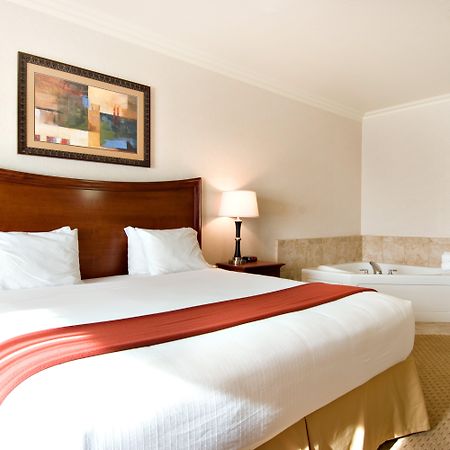 Holiday Inn Express And Suites Klamath Klamath Falls Zewnętrze zdjęcie