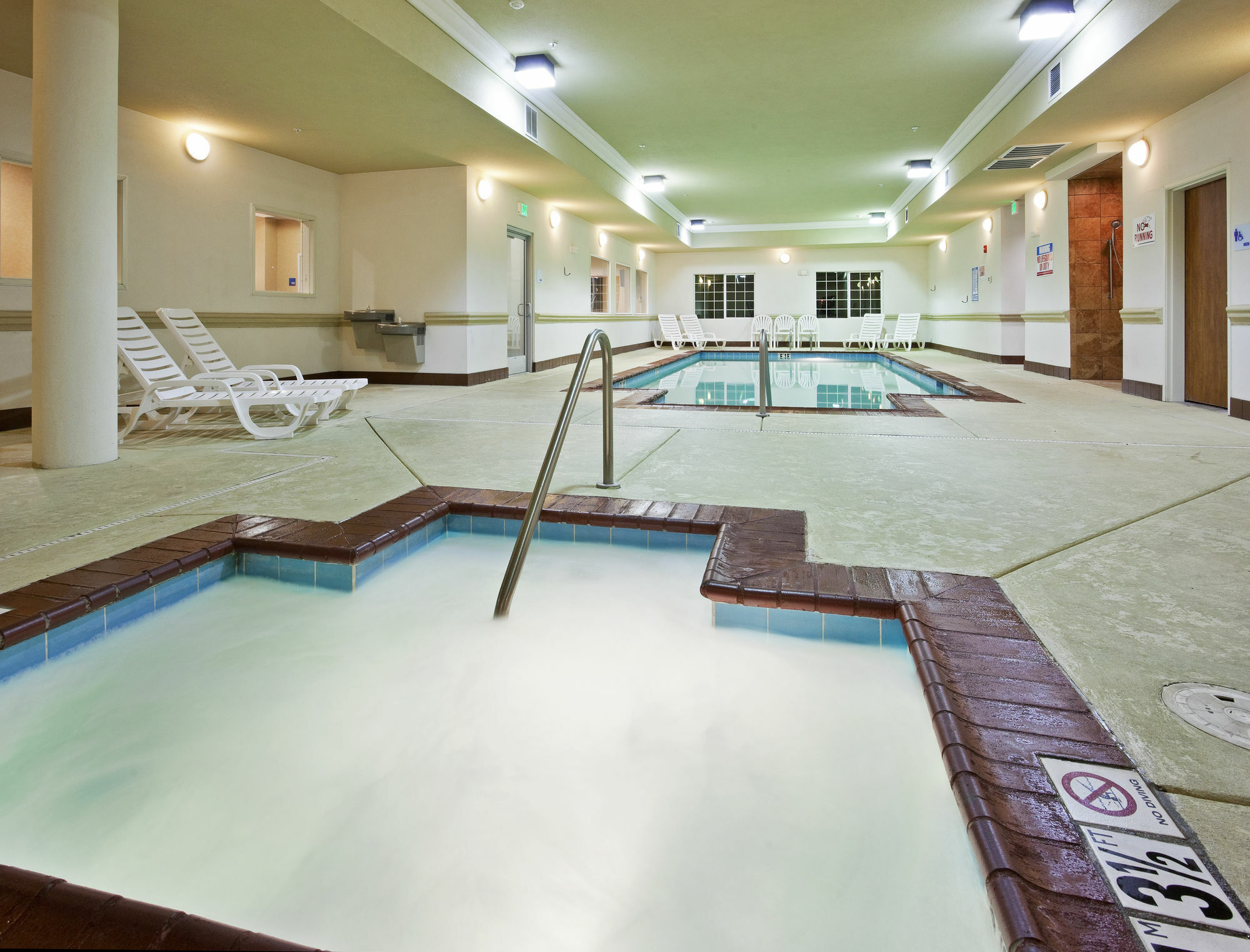 Holiday Inn Express And Suites Klamath Klamath Falls Zewnętrze zdjęcie