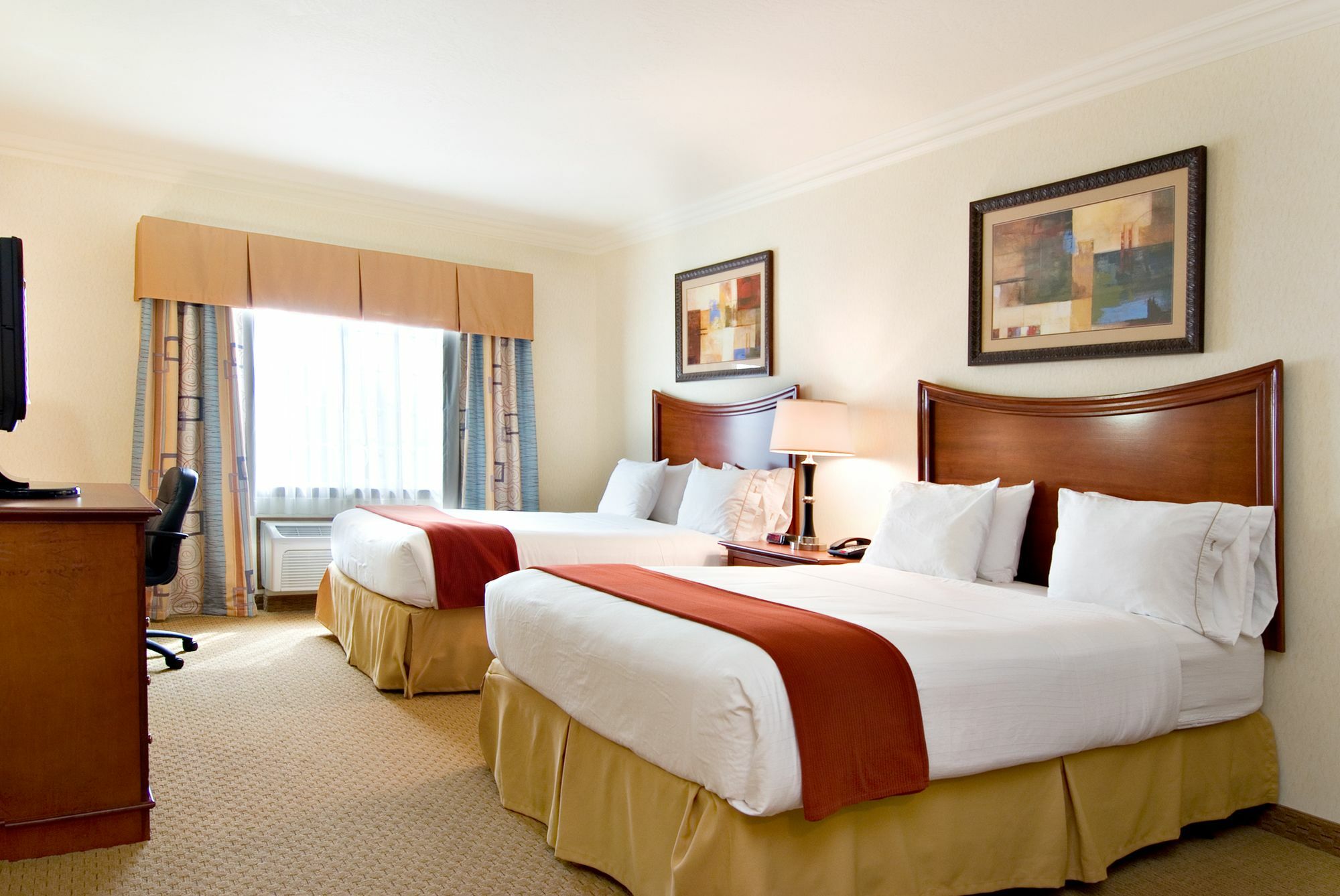Holiday Inn Express And Suites Klamath Klamath Falls Zewnętrze zdjęcie